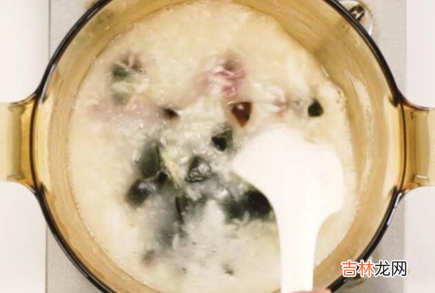 煮粥什么时候下肉