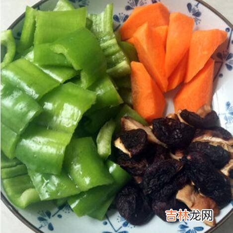 黄焖鸡的做法