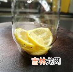 雪碧百香果柠檬蜂蜜水做法