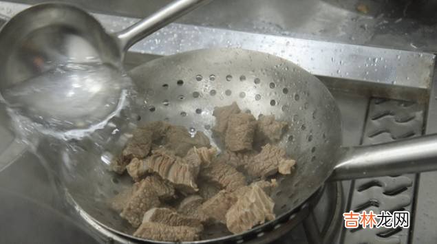 炖牛腩的方法有什么配料