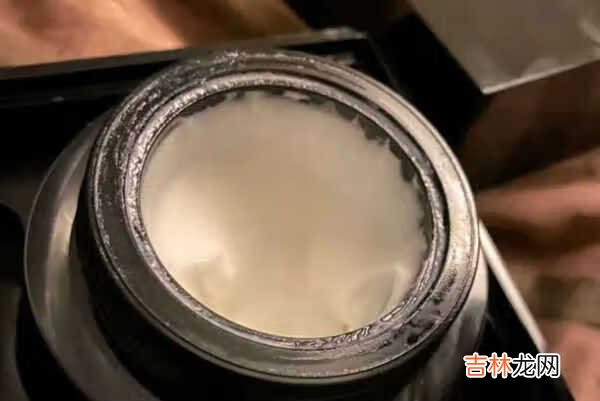 海蓝之谜面霜和阿玛尼黑曜石面霜哪个好用_面霜对比