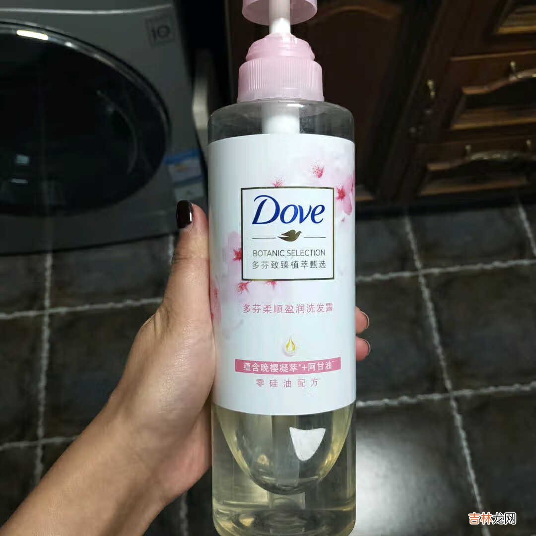 洗发水测评 图一施华蔻斐丝丽,无功无过,之前我也用过蓝色的那款,效果差不多。