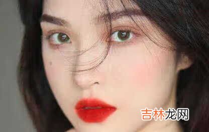 兰蔻505和迪奥999对比_兰蔻505和迪奥999哑光试色