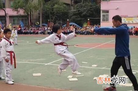 孩子迷上了网络游戏怎么办（17岁孩子沉迷网络游戏)