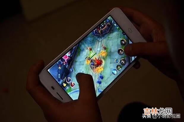 孩子迷上了网络游戏怎么办(17岁孩子沉迷网络游戏)