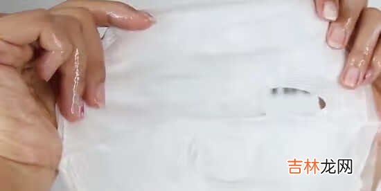 欧诗漫美白淡斑面膜使用步骤_欧诗漫美白淡斑面膜怎么敷