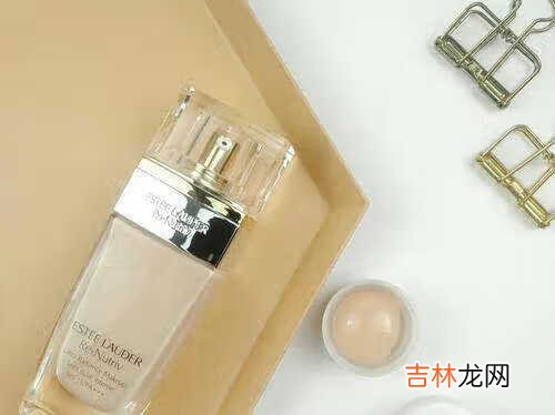 雅诗兰黛白金粉底液适合什么皮肤_雅诗兰黛白金粉底液适合肤质