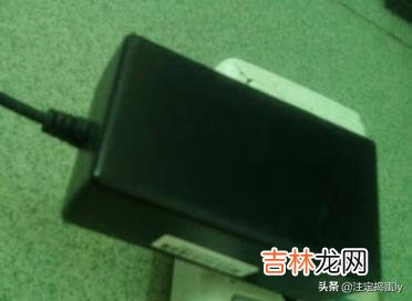 如何使用汽车模拟器（汽车模拟器怎么在电脑上用)