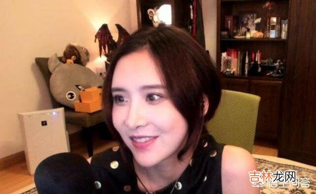 网友爆料陈一发被封后干回老本行，成为设计师，网友“陈工，你好”，你怎么看
