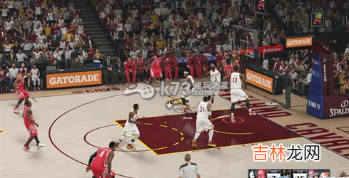 nba2k如何扣篮（2k20怎么篮下强行扣篮)