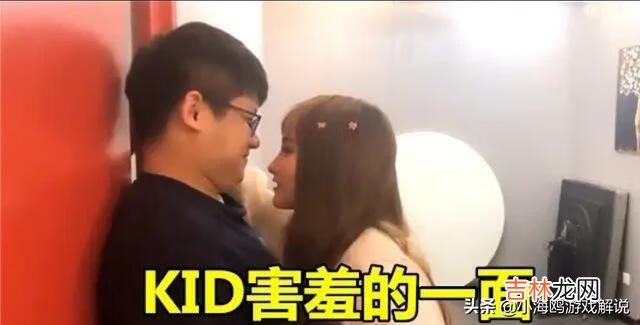 德云色直播去“女仆店”揭秘,与女仆各种互动,把水友们都看酸了,怎么评价