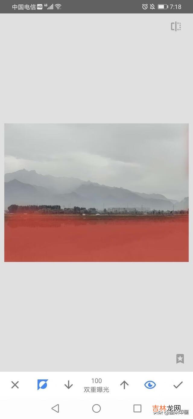用手机后期怎么样把地面修成水面（如何把地面p成水面)