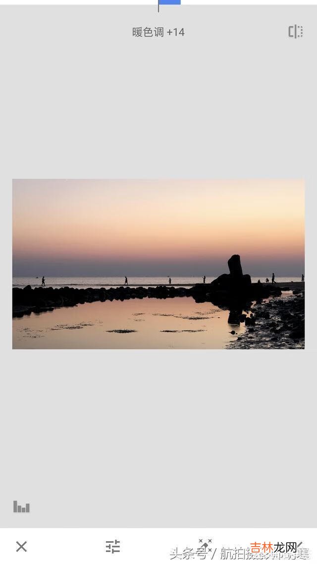 用手机后期怎么样把地面修成水面（如何把地面p成水面)