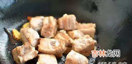 电饭煲排骨焖饭的做法_电饭煲排骨焖饭的做法窍门