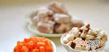 电饭煲排骨焖饭的做法_电饭煲排骨焖饭的做法窍门
