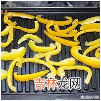 如何在家做出美味的墨西哥鸡肉卷（墨西哥鸡肉卷放什么酱好吃)