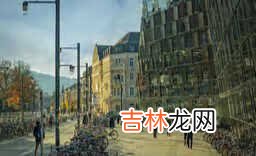 照样子写句子一动不动类似的词语-照样子，用句中加粗的词语写句子。1．树上的叶子一动 ...