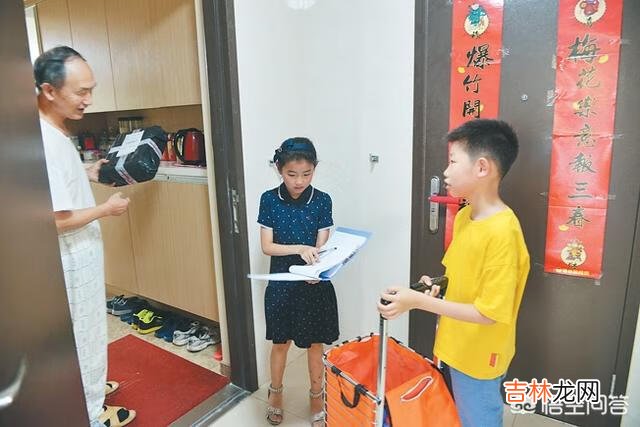 合肥俩九岁小学生，用免费送快递的方式为身患重病的同校学生捐款，你怎么看