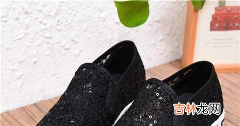 如何辨别鞋子真假?