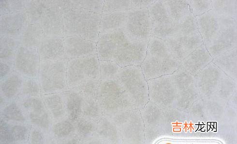 高层建筑是贴壁纸好还是刷乳胶漆好?
