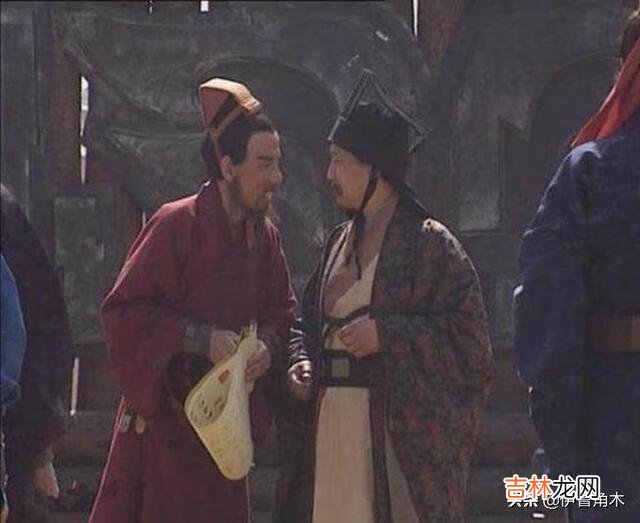 于禁直接下令斩首曹仁会怎样按官职权力于禁可以处决曹仁这一级别的将领吗