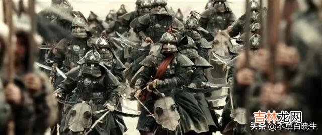 秦国商鞅规定士兵砍敌方一个人头就升一爵,战场那么乱,人们都记不清看不清对方的脸,要怎么记功呢