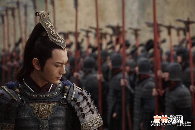 秦国商鞅规定士兵砍敌方一个人头就升一爵,战场那么乱,人们都记不清看不清对方的脸,要怎么记功呢
