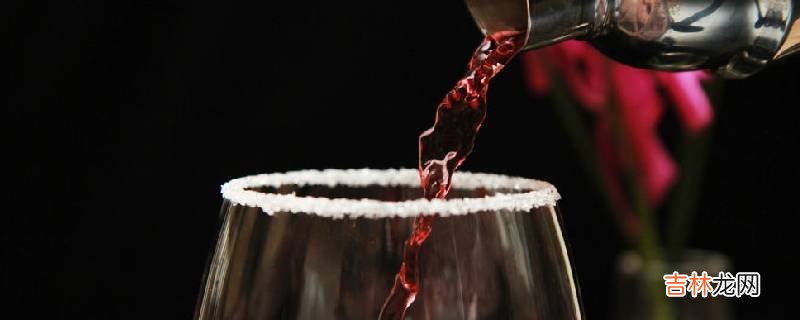 葡萄酒过滤后怎么上面有白泡?