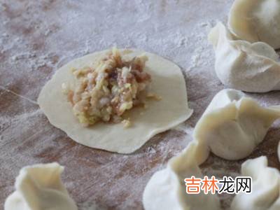 圆叶饺子的包法?