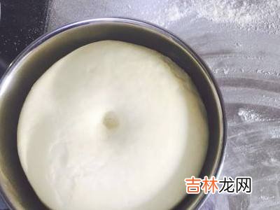 云吞皮的制作方法?