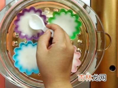 钵仔糕是怎么做的?