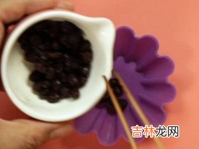 钵仔糕是怎么做的?