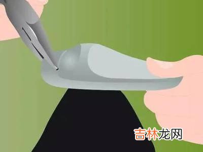 超市衣服上的防盗扣怎么取下来?