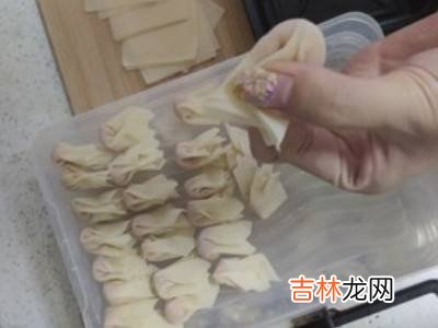 馄饨怎么包好看又简单?