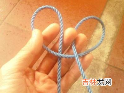 绳子怎么打结越拉越紧?