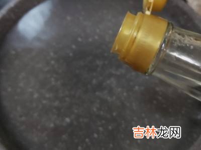 麦饭石不粘锅第一次怎样开锅?