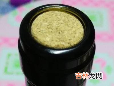 开瓶器怎么开红酒木塞?