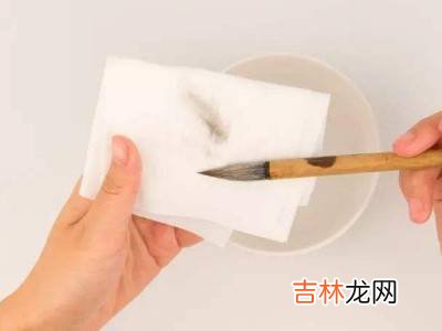 毛笔用完后怎么处理?