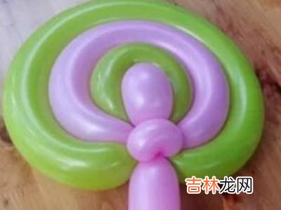 气球棒棒糖怎么拧?