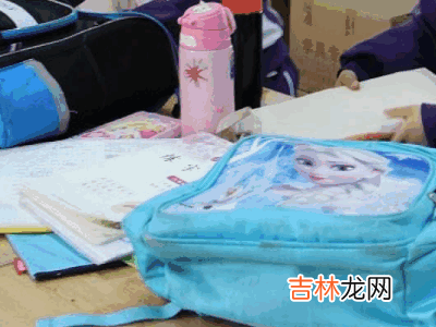 如何整理书包?