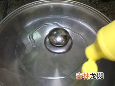 玻璃锅盖怎么清洗缝隙里的污渍?