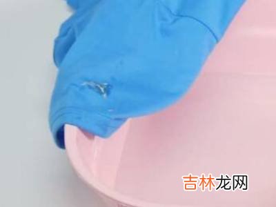 泡沫胶填缝剂粘衣服上怎么洗?