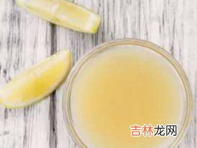 厕所地板瓷砖上的污垢怎么去除?
