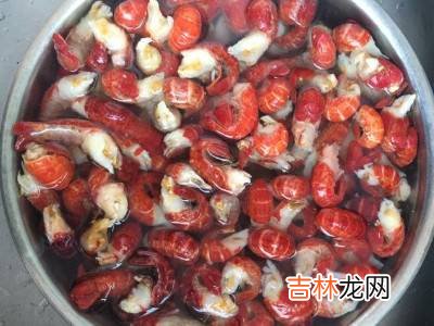 小龙虾尾怎么清洗?