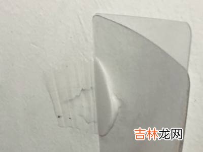 门上的广告贴纸胶痕迹怎么去除?