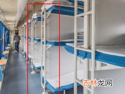硬卧上铺怎么爬上去?