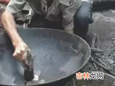 铁锅裂了个缝怎么修补?