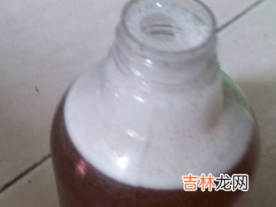 擦玻璃的水配制方法?