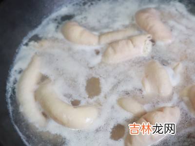 半熟猪大肠怎么清洗?