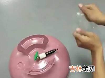 波波球怎么打气?